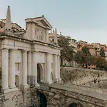 Cr - Casa Sulle Mura Romane - Old Town